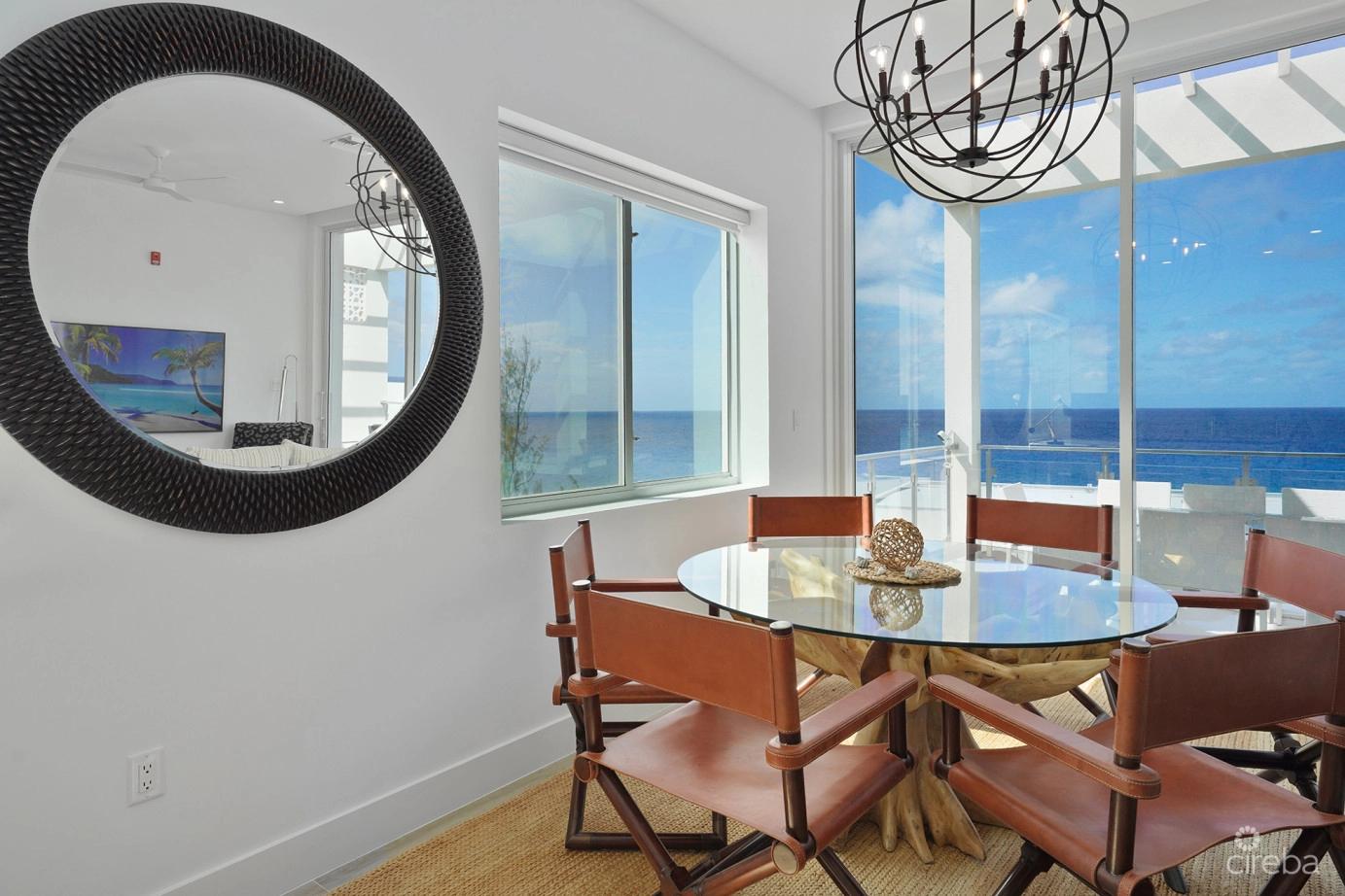 3 bedroom property for sale — Sunset Point - Signature Penthouse With Vendor Financing! in the Cayman Islands — photo 4