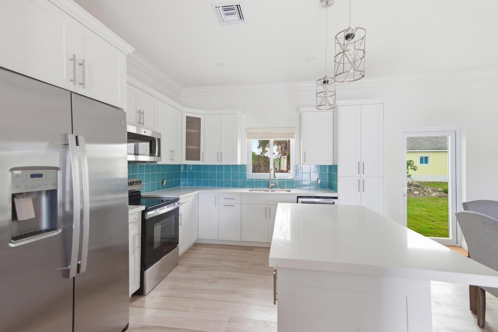 3 bedroom Residence for sale in LUCAYAN DR. SERENITY, Nassau — photo 4