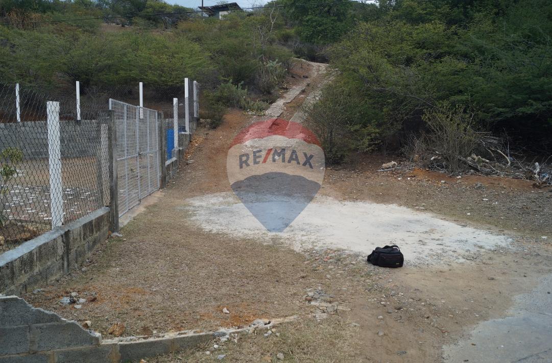 Island Lot For Sale in Clifton, Union Island — photo 2