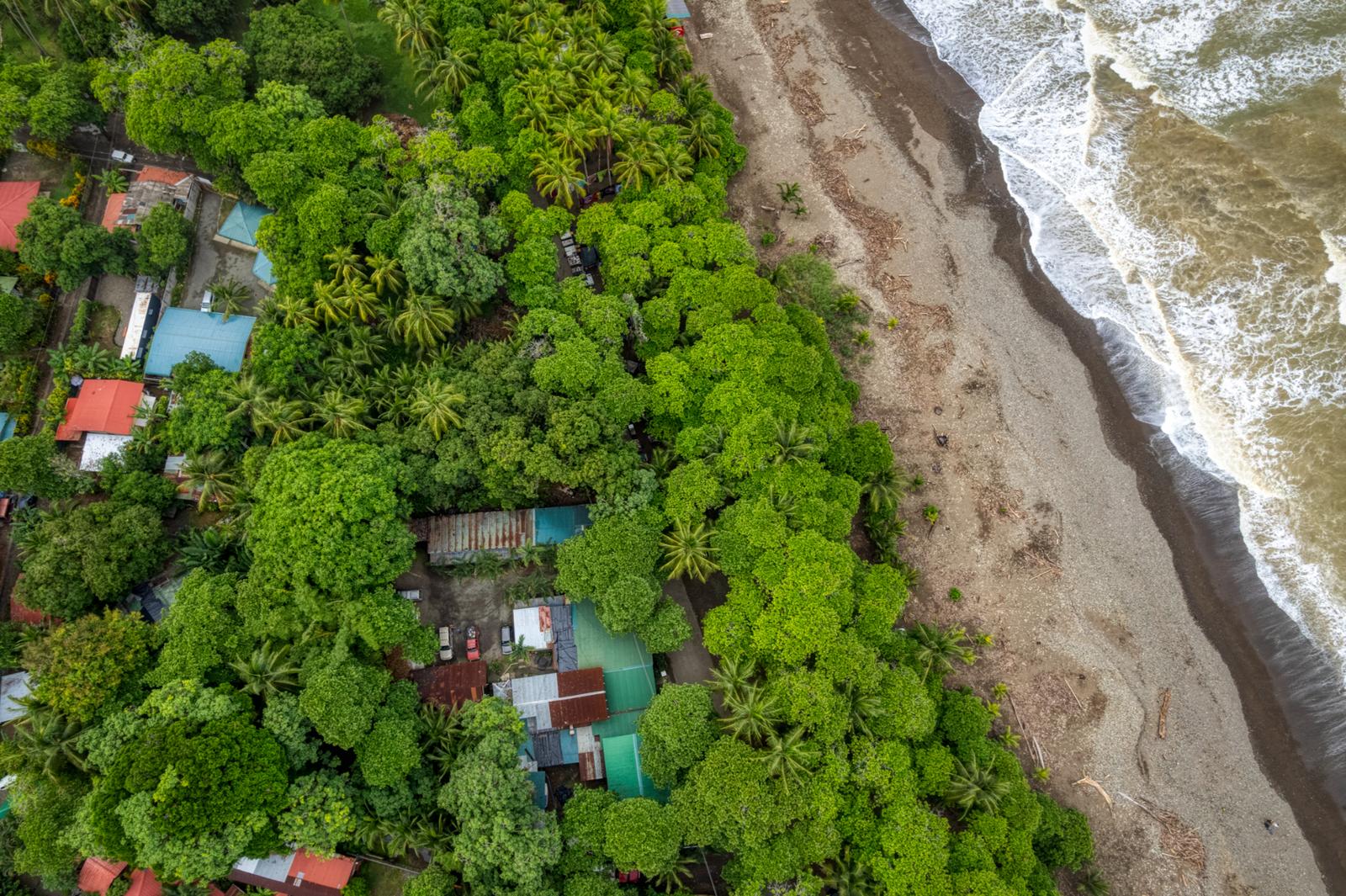 10 Bedroom Boutique Beachfront Hotel for Sale — photo 2