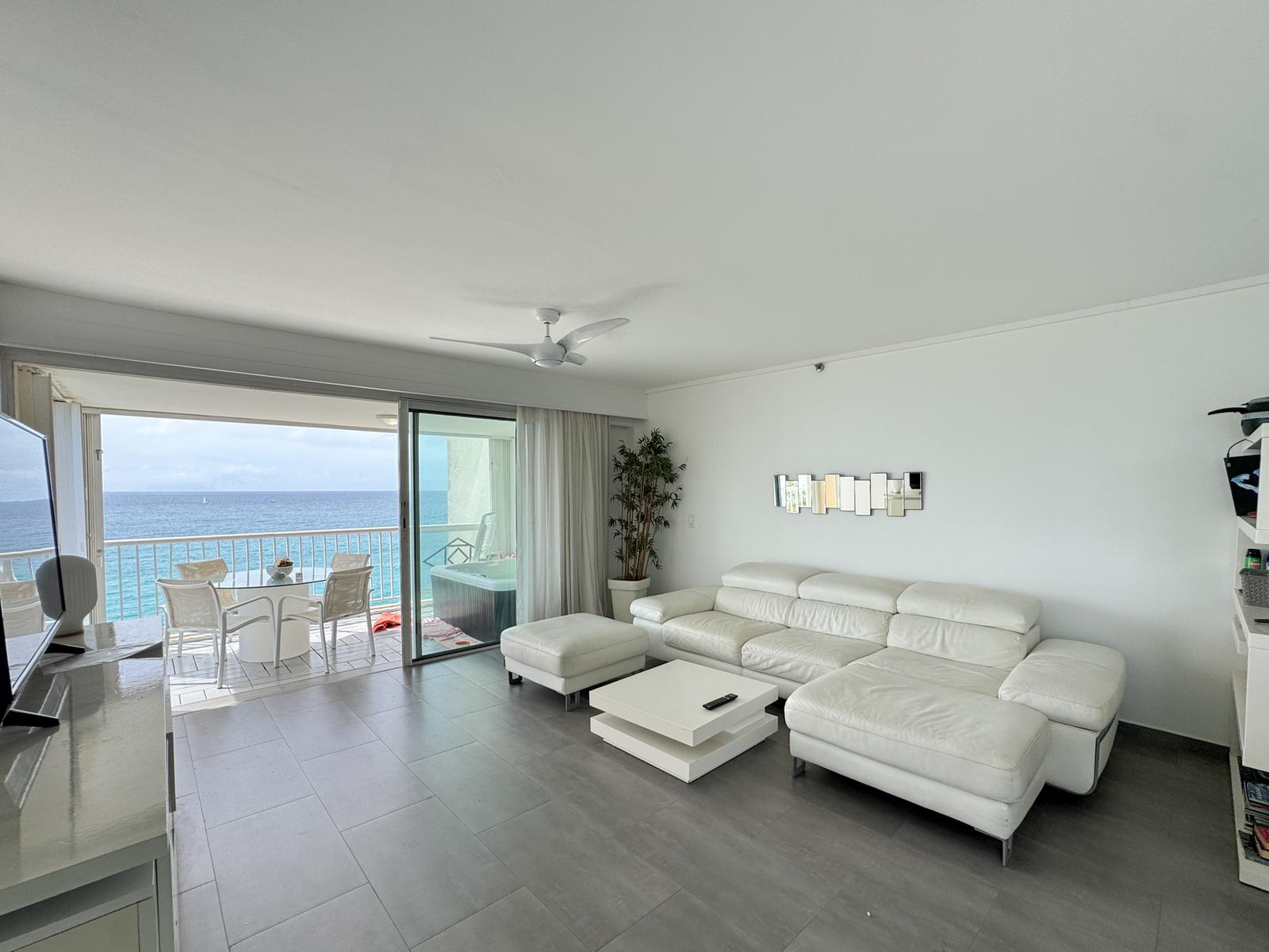 Incredible 2 Bedroom Deal in Sapphire Beach Club — photo 3