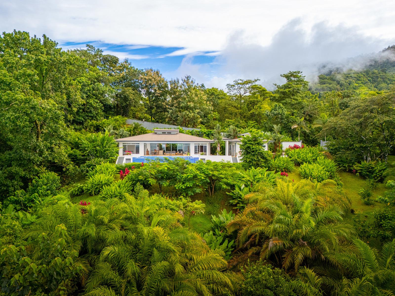 3 Bedroom Ocean-View Home for Sale, Tres Rios, Puntarenas, Costa Rica — photo 3