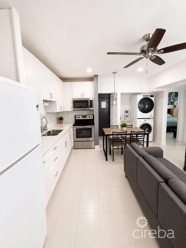 2 Bedroom Condo for Sale in George Town, Grand Cayman — photo 4