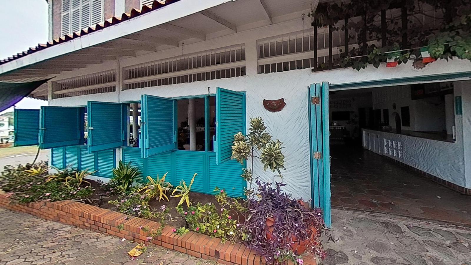 Prime Corner Commercial Building - Rodney Bay, Saint Lucia — photo 2