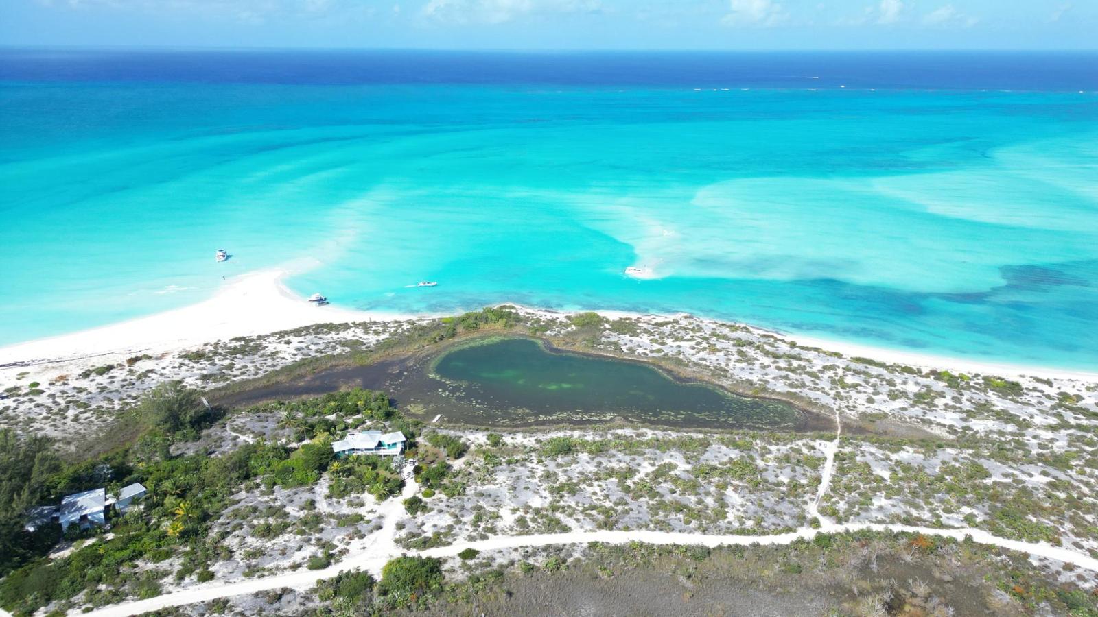 Residential land for sale in Pine Cay, Turks and Caicos Islands — photo 1