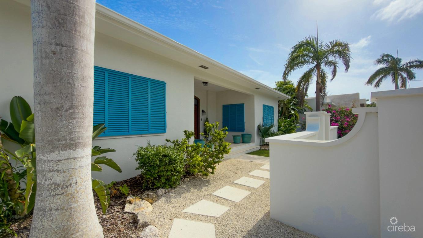 4 bedroom property for sale — Seven Mile Beach Corridor Family Home in the Cayman Islands — photo 2