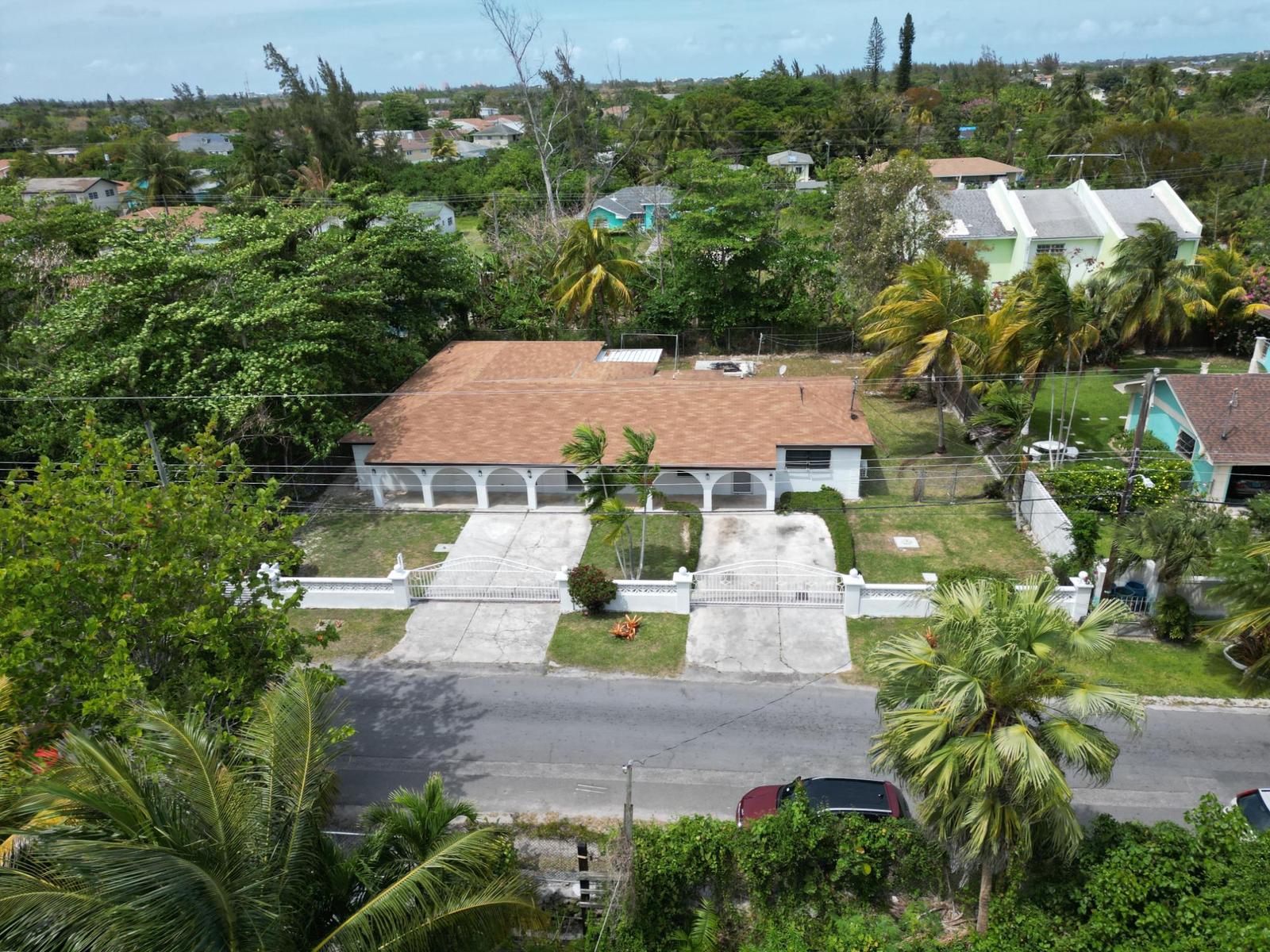 4 bedroom Apartment for sale — 30 KOOL ACRES in Nassau / New Providence, The Bahamas — photo 2