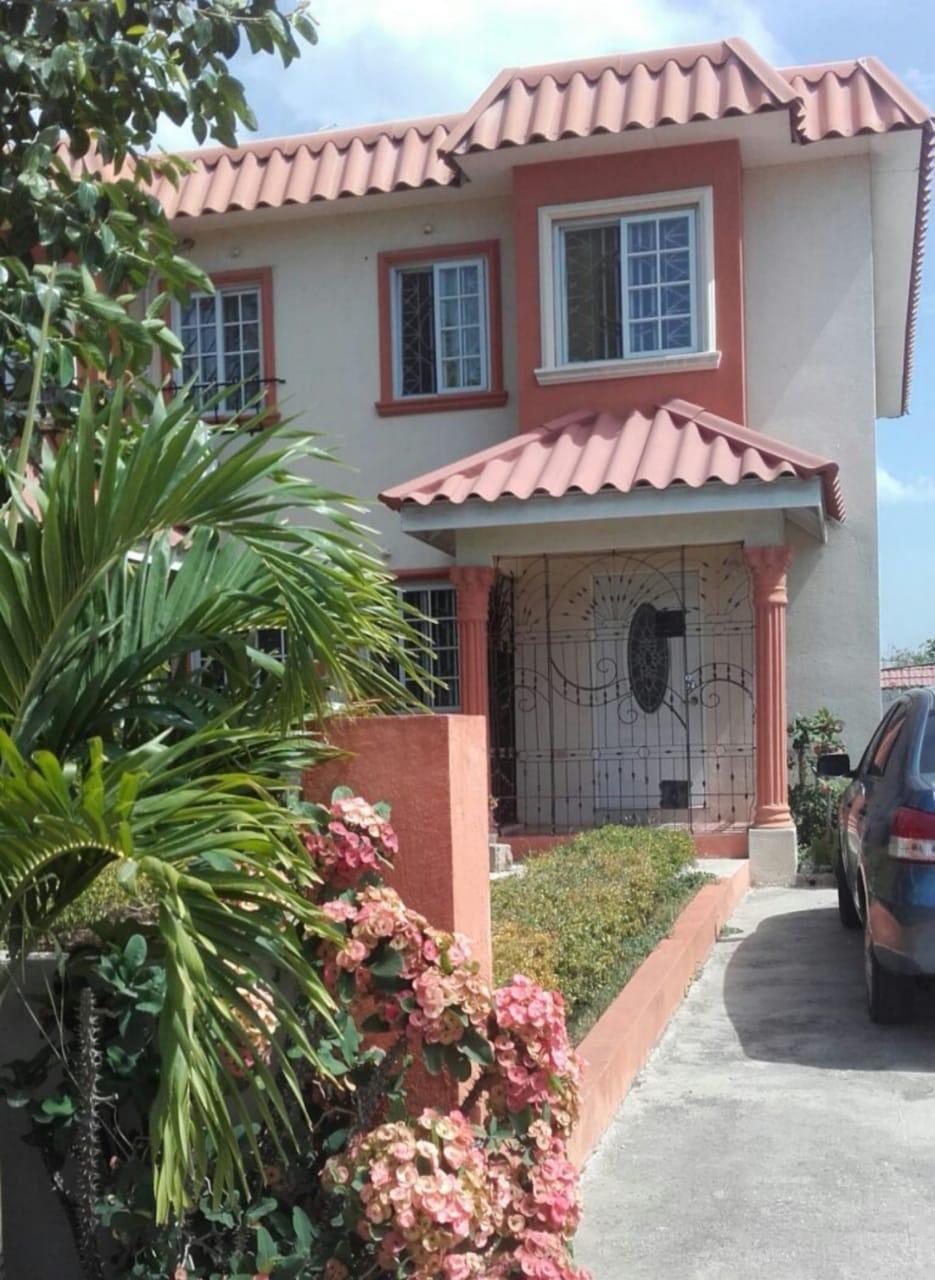 Spanish Town Wedgewood Gardens 2 Bedrooms 2 Baths Townhouse — photo 3