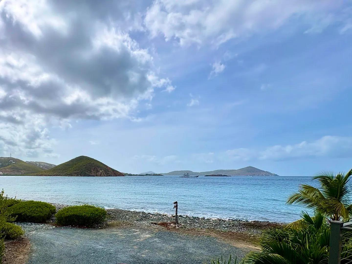 Ocean front condo with views for days! — photo 4