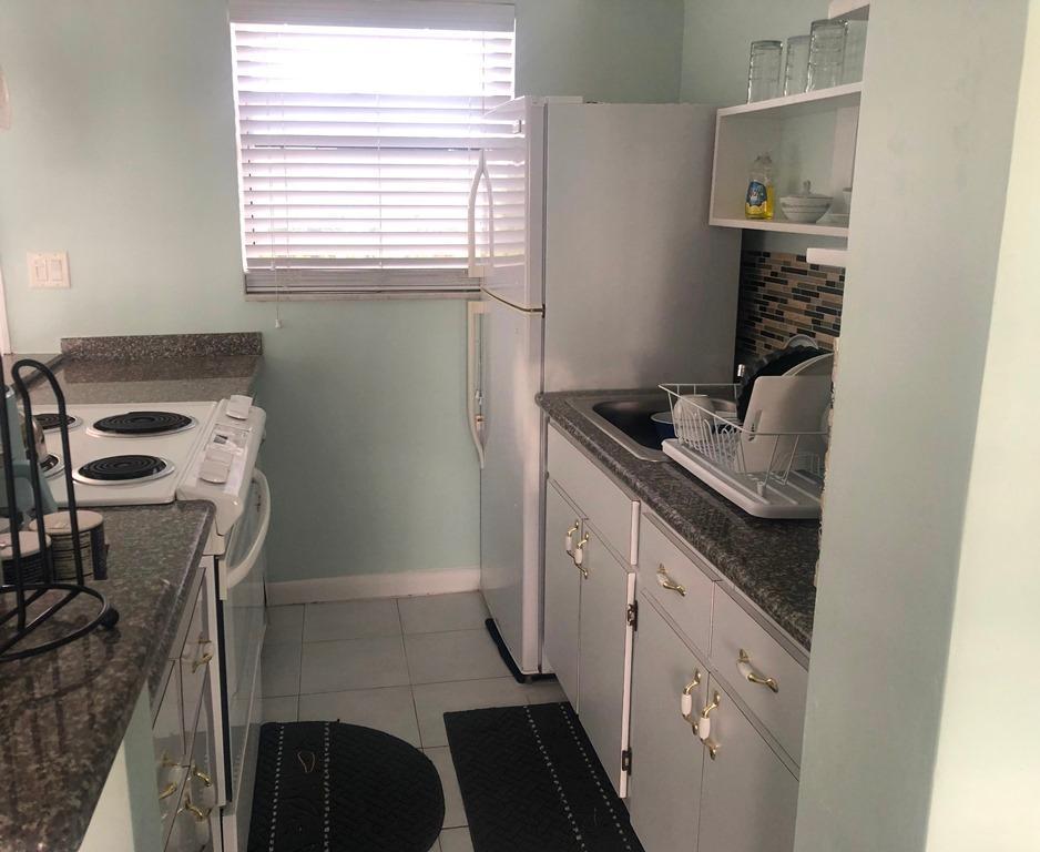1 Bedroom Apartment for Sale in HARBOUR HOUSE TOWERS, Grand Bahama — photo 4