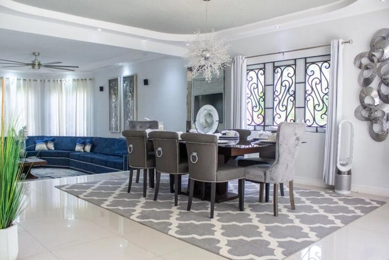 Kingston Modern 5BR Aris Ave. Villa — photo 4