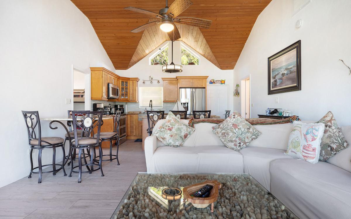 Ocean View, Paradise Bahama Villa, Lot 21 Block 27, Rainbow Bay - MLS 64456 — photo 4