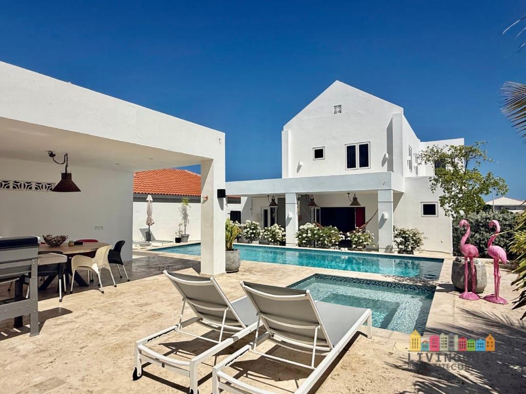 4 Bedroom Villa in Grote Berg, Curaçao — photo 2