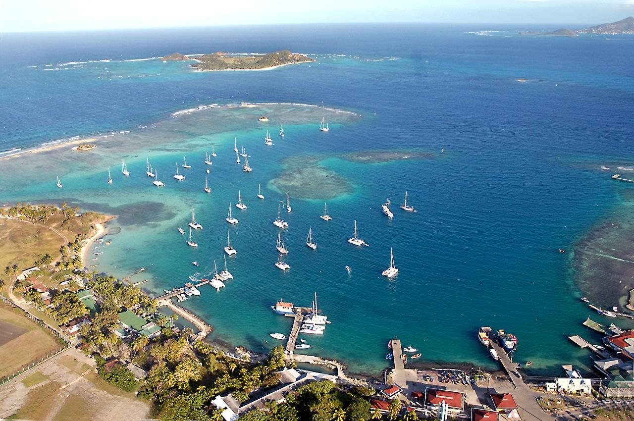 Boutique Hotel for Sale with Dock, Union Island, St Vincent and the Grenadines — photo 1