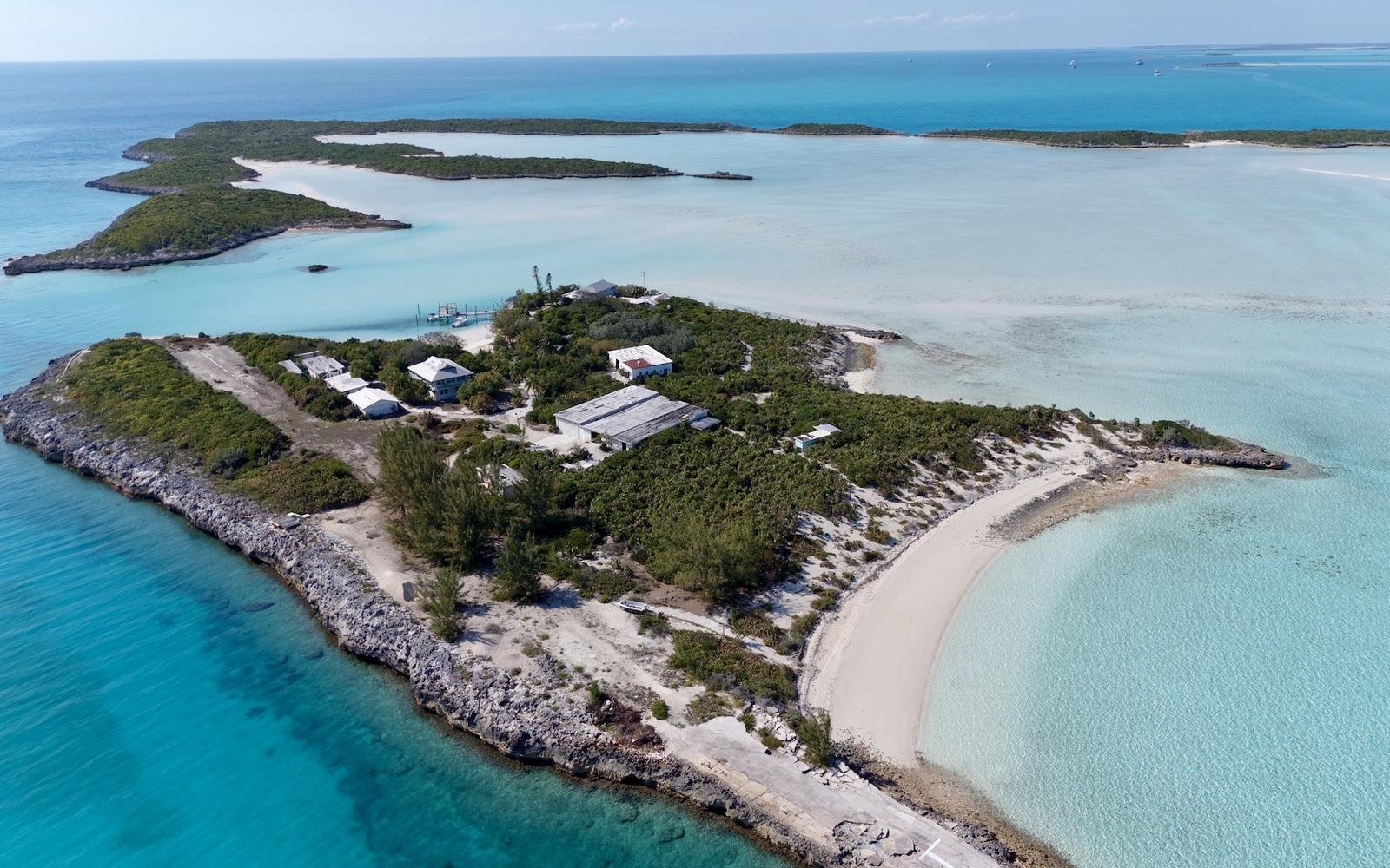 6 Bedroom Private Island in Exuma Cays, Bahamas — photo 5