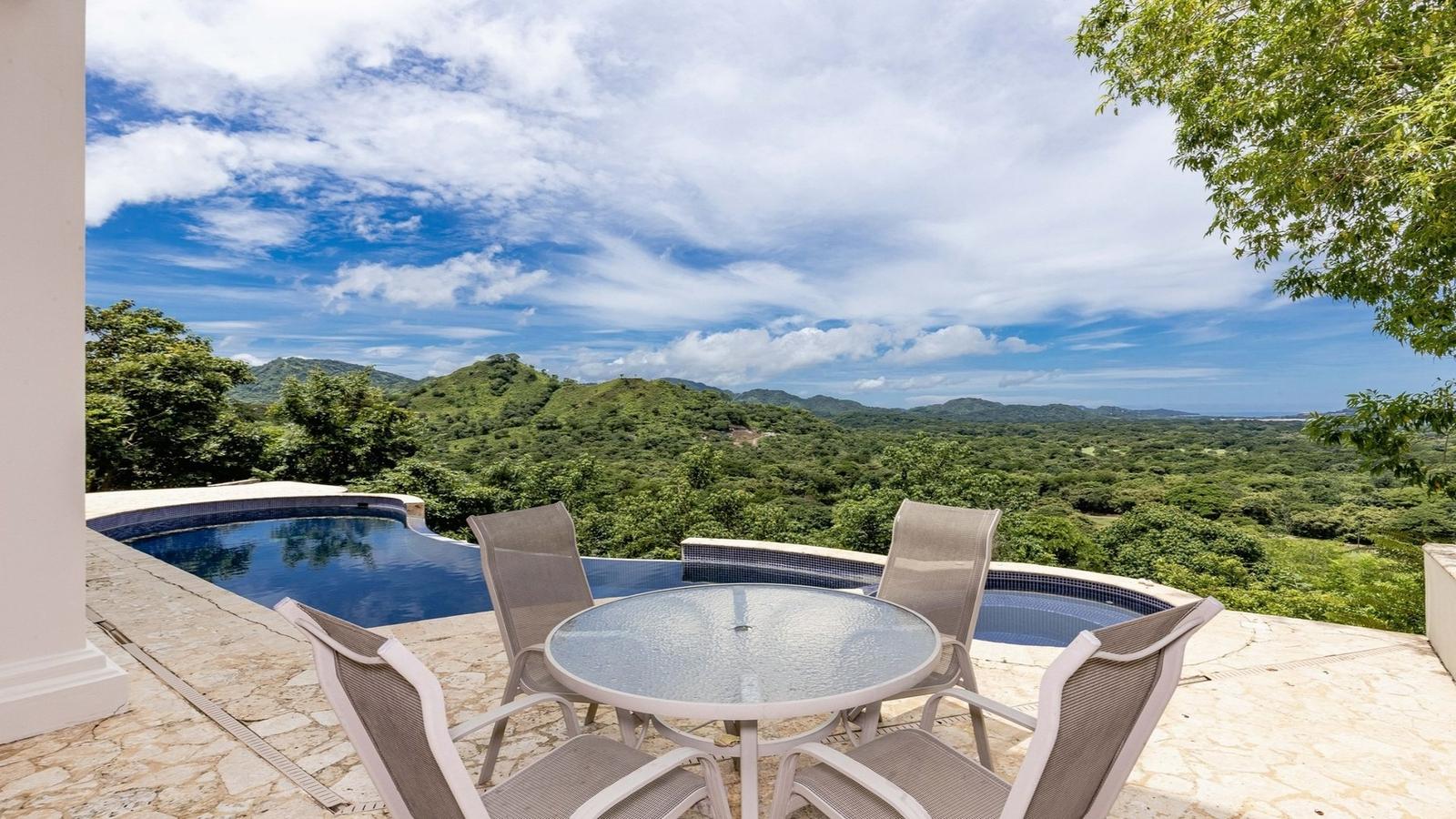 5 Bedroom Home for Sale, Playa Potrero, Flamingo, Guanacaste, Costa Rica — photo 1
