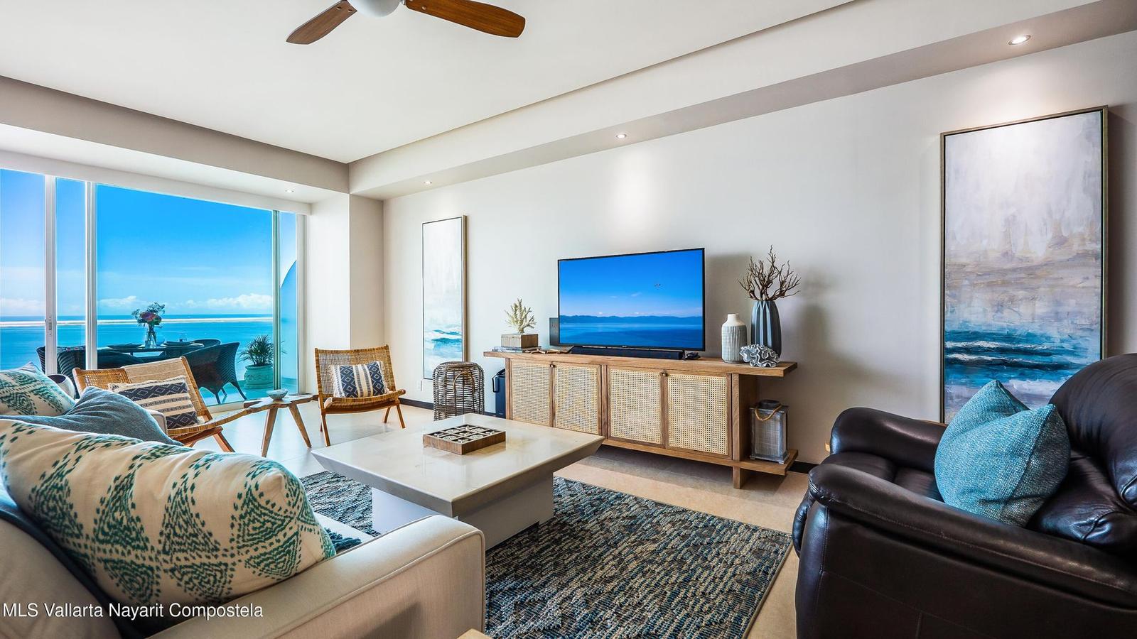 3 Bedroom Condo for Sale, Peninsula 1 23B, Hotel Zone, Puerto Vallarta, Mexico — photo 2