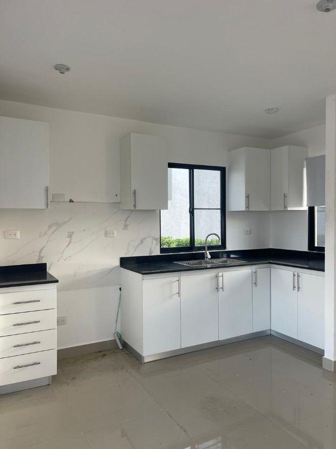 VILLA MODERNA 101 M² EN BÁVARO | 2 PARQUEOS + PATIO | USD 130,000 — photo 5