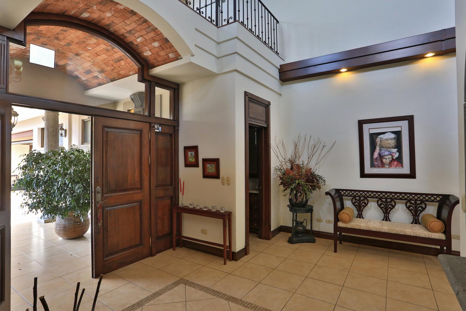 4 Bedroom House for Sale in La Canada, Santa Ana, Costa Rica — photo 4