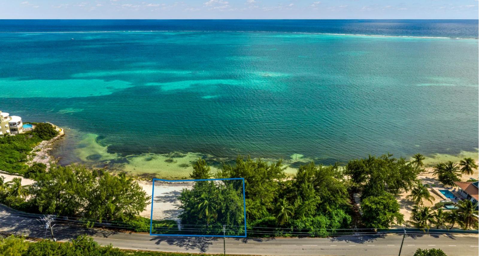 0.31-acre Beachfront Lot in East End, Cayman Islands — photo 1