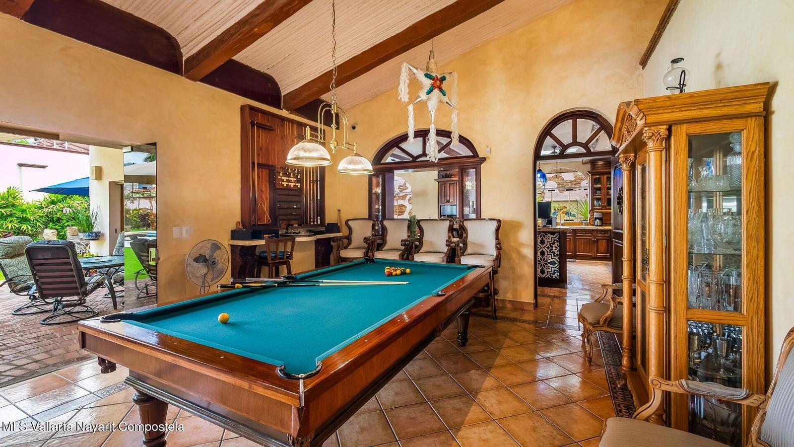 5 Bedroom Property for Sale, Versalles, Puerto Vallarta, Mexico — photo 4