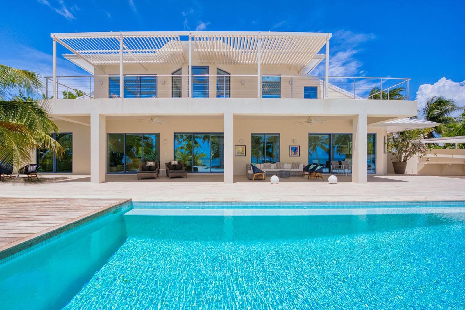 5 Bedroom Luxury Beachfront Home for Sale, Kaibo Crescent, Rum Point, Grand Cayman — photo 5
