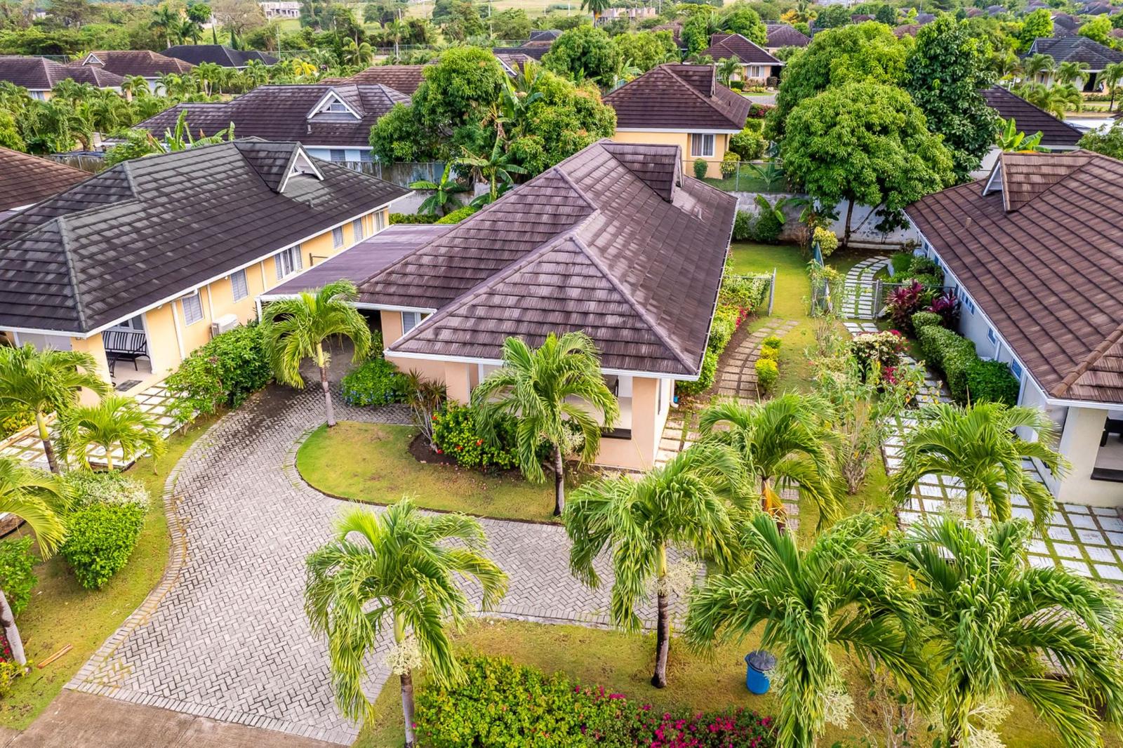 3 Bedroom Home for Sale, Richmond Estate, Runaway Bay, Saint Ann, Jamaica — photo 2