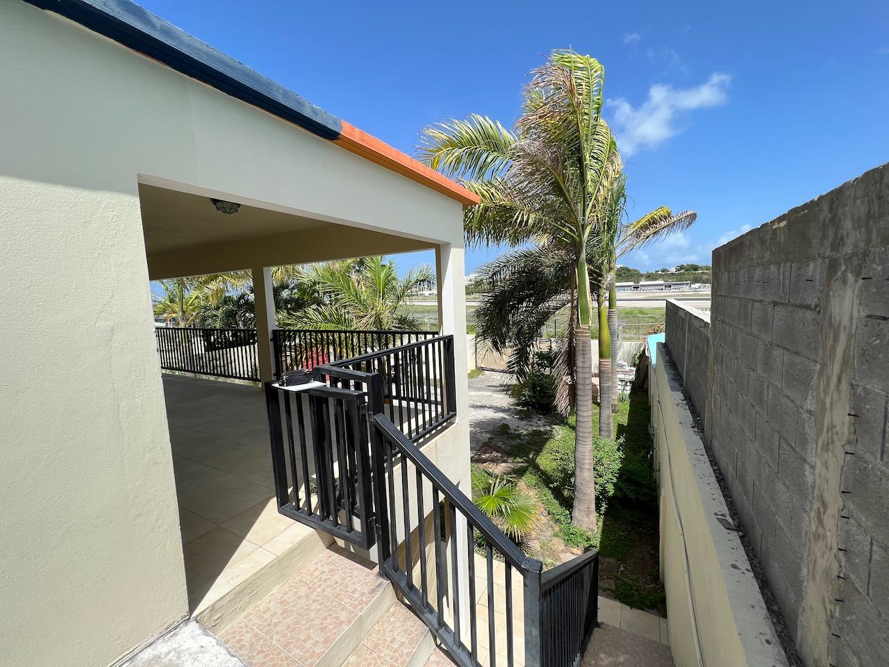 6-Unit Condominium Building for Sale, Beacon Hill, St Maarten — photo 1