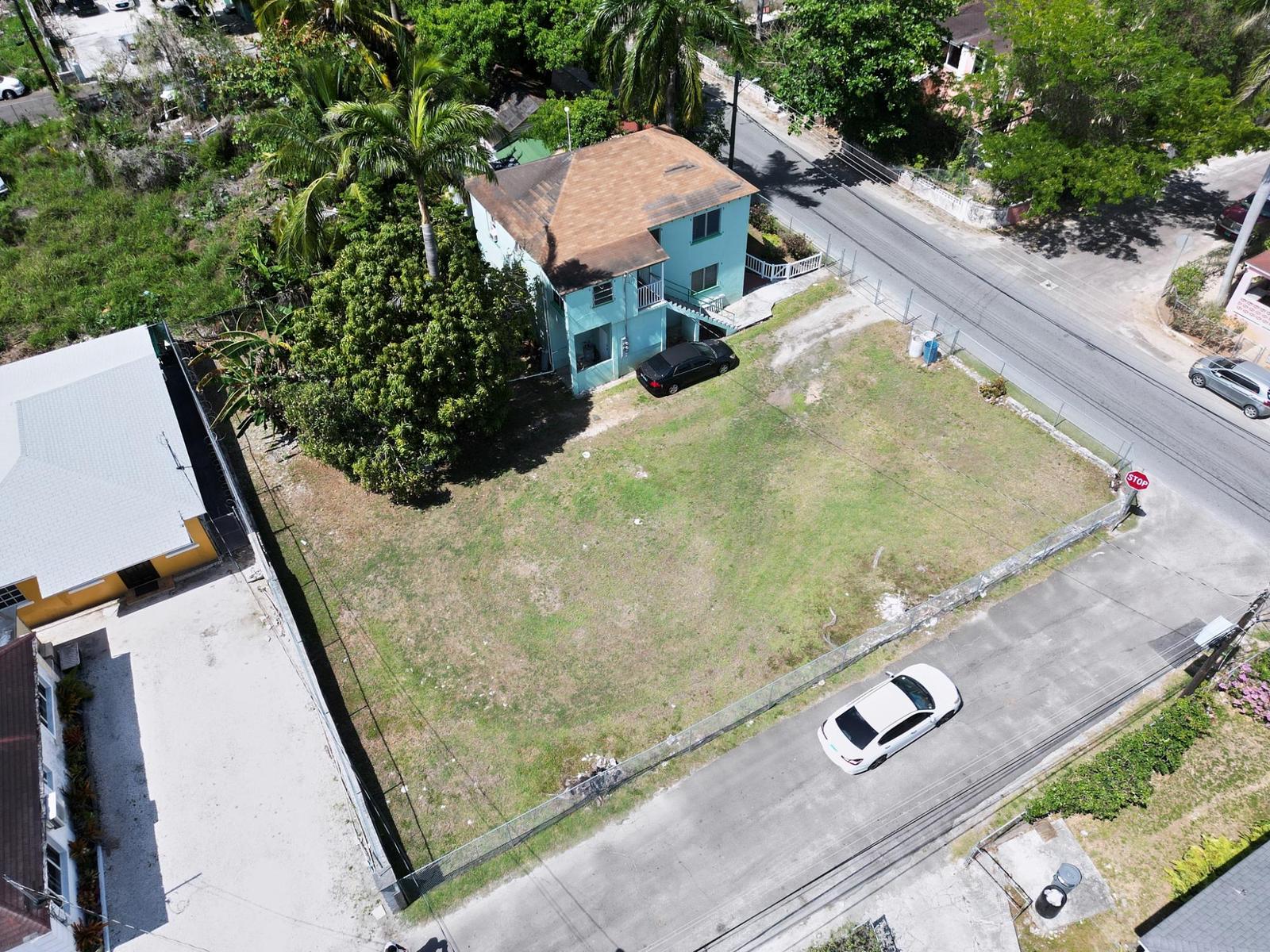 4 bedroom Apartment for sale on Providence Avenue in Nassau — photo 1