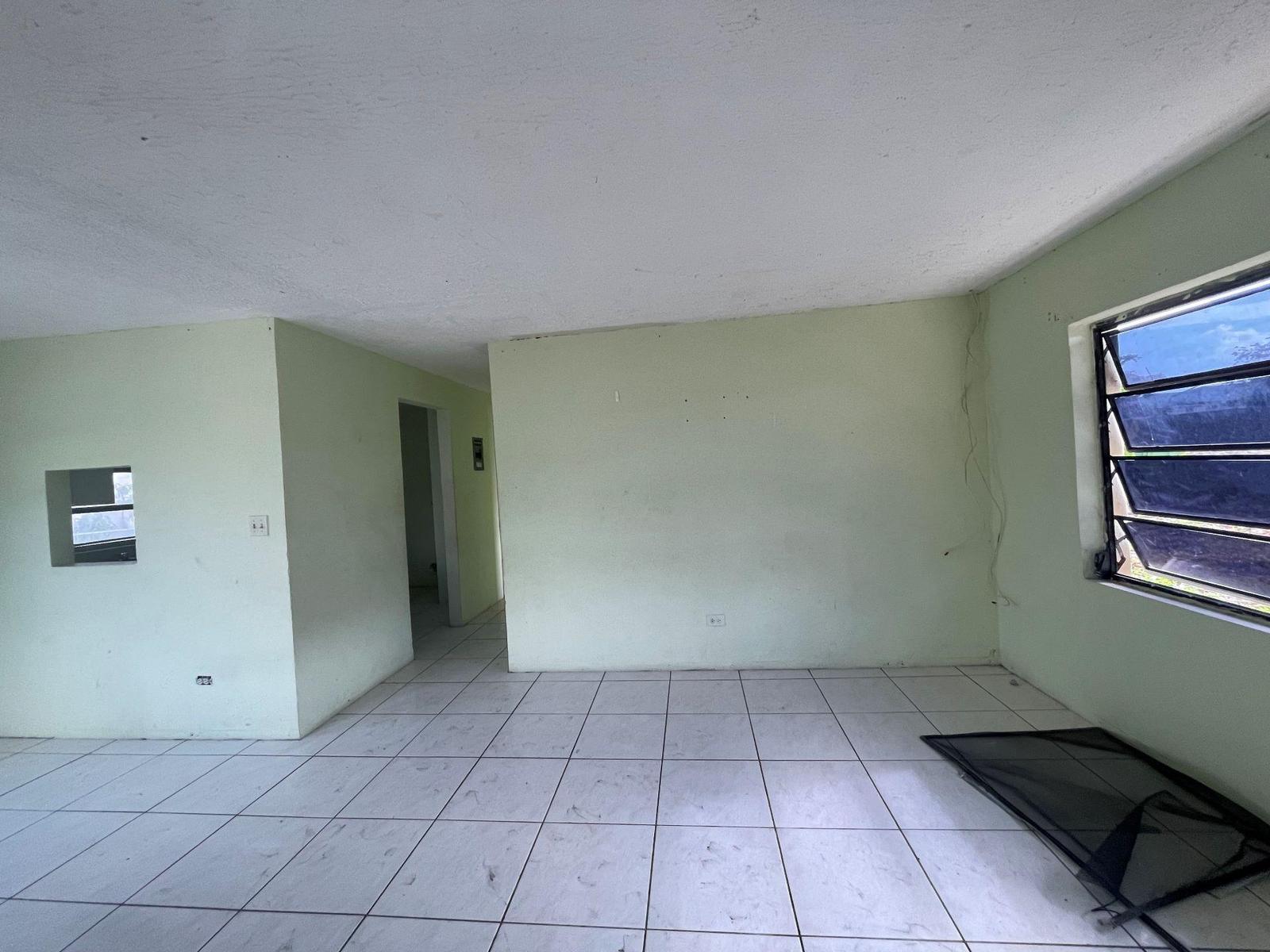 3 bedroom Residence for sale — FIXER UPPER, GRANTS TOWN — photo 4