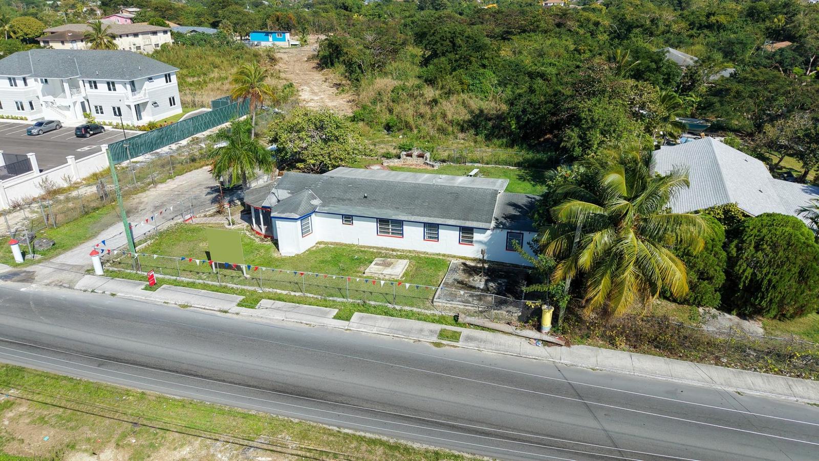 4 bedroom Residence for sale — GOLDEN ISLES SUBDIVISION in Nassau / New Providence, The Bahamas — photo 1