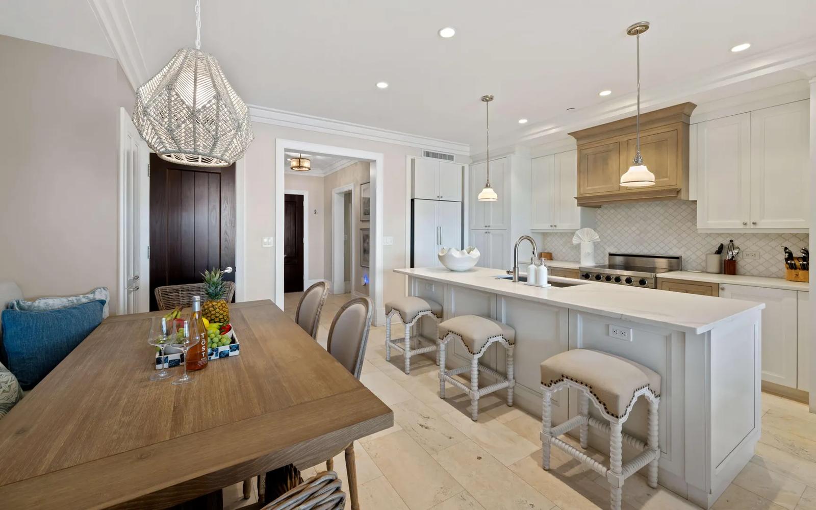 3 Bed 3.5 Bath Condo at Yacht Haven Grande — photo 5