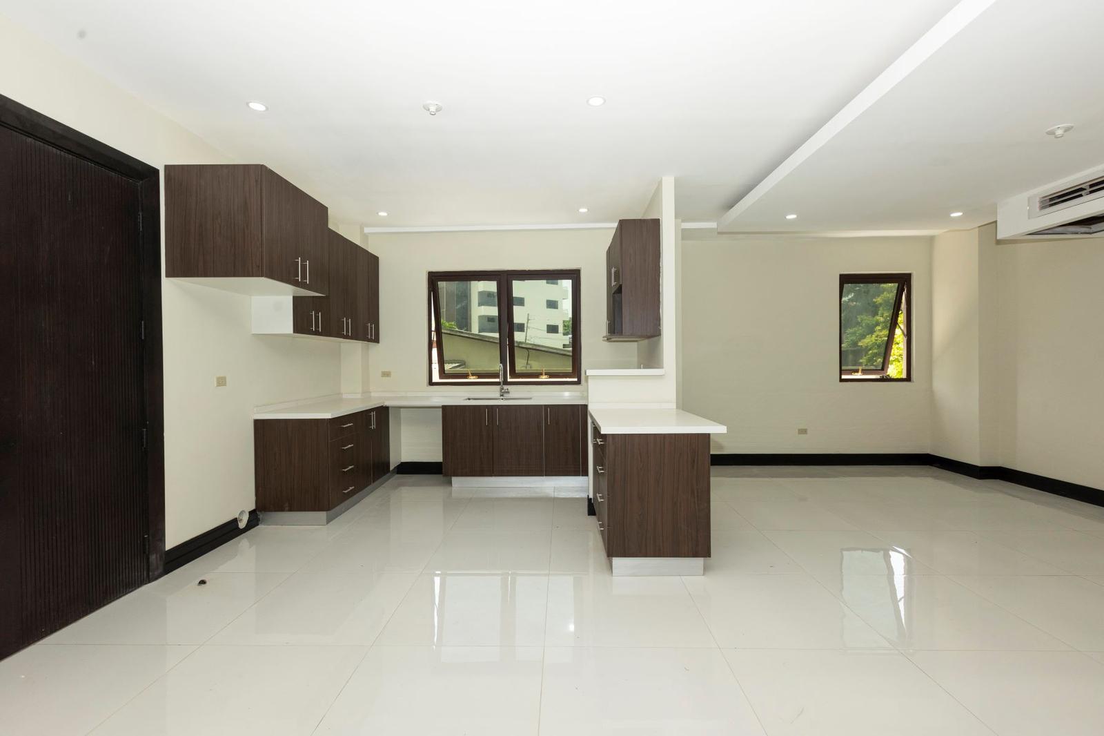3 Bedroom Apartment for Sale, Paddington Terrace, Kingston 6, Jamaica — photo 5