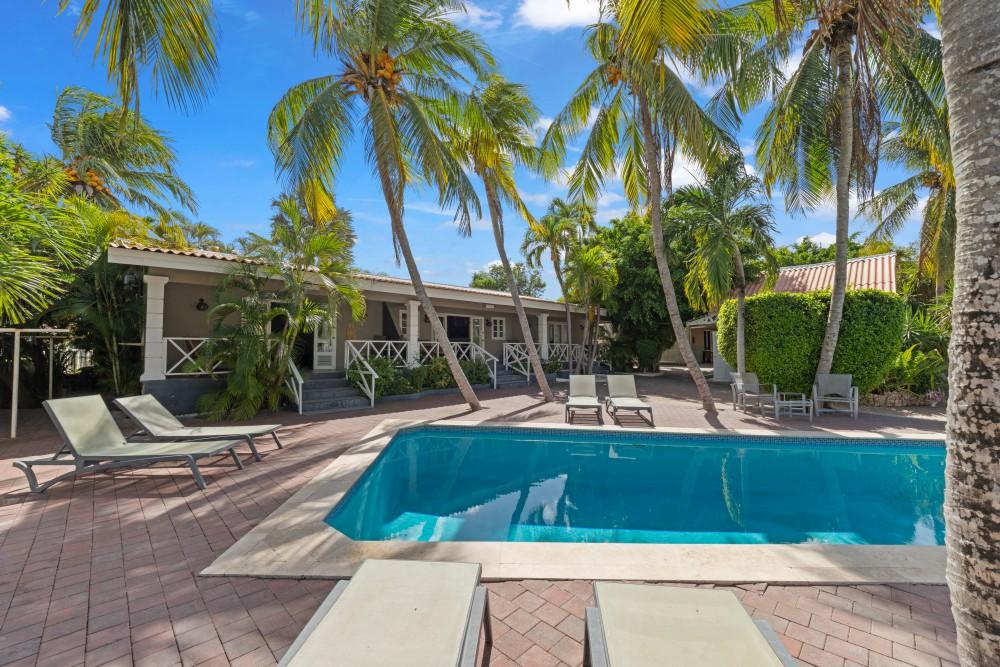 Mahaai - Apartment Complex with Pool and Rental Income — photo 2