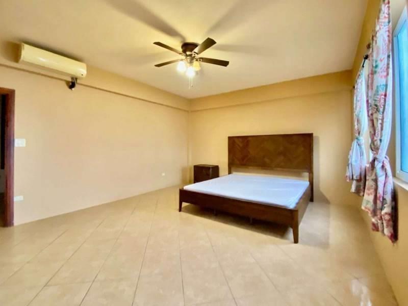 4 bedroom 4 bathroom - Havers Hill Condo — photo 2