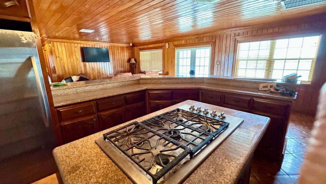 4 bedroom Residence for sale — 24 SUNSET POINT ANDROS in Andros, The Bahamas — photo 5