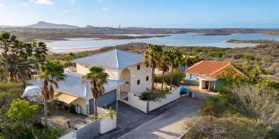 Villa with breathtaking views in Botelier — photo 1
