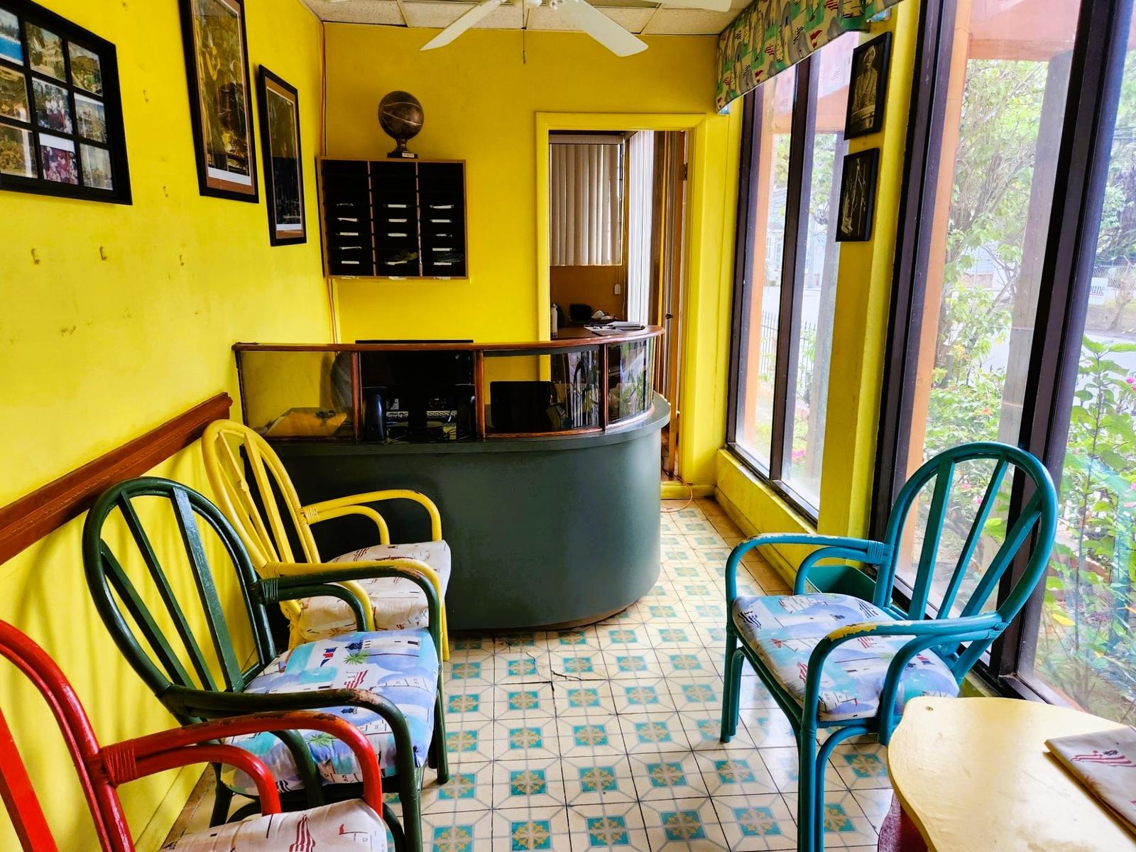 #76 Dowdeswell St, Property Centrally Located - Mls 624, Downtown, Bahamas — photo 2