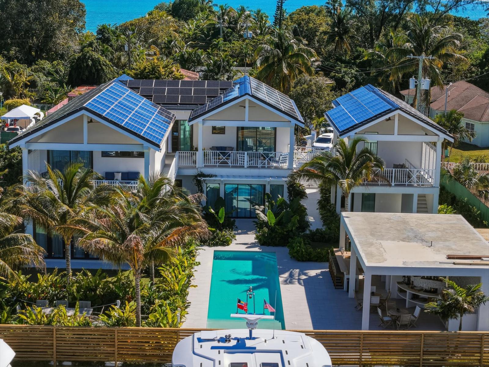 6 bedroom Residence for sale — LE CANAL in Nassau / New Providence, The Bahamas — photo 2