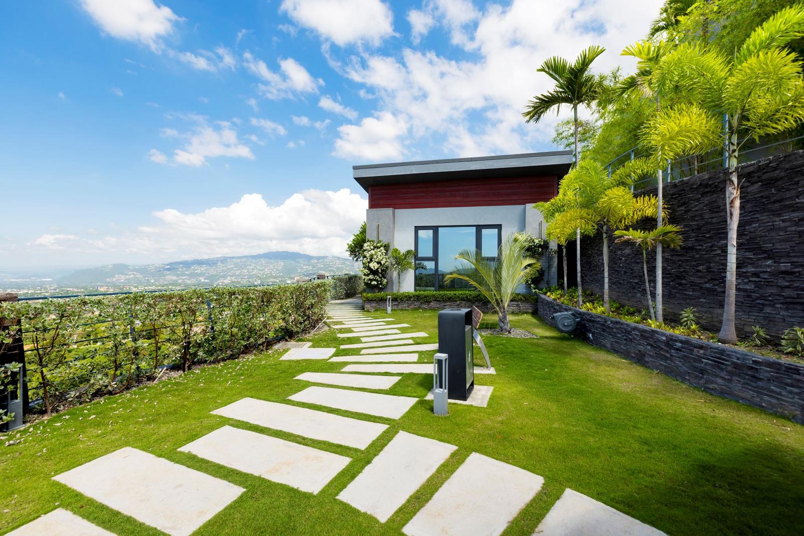 3 Bedroom Townhouse for Sale, Spyglass, Jacks Hill, Kingston 6, Jamaica — photo 5