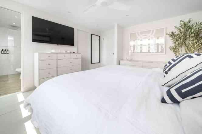 Beachfront Luxury Apartment in Playa Grande, San Juan — photo 4