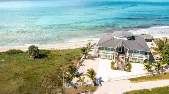 Beach House For Sale in Bimini — photo 1