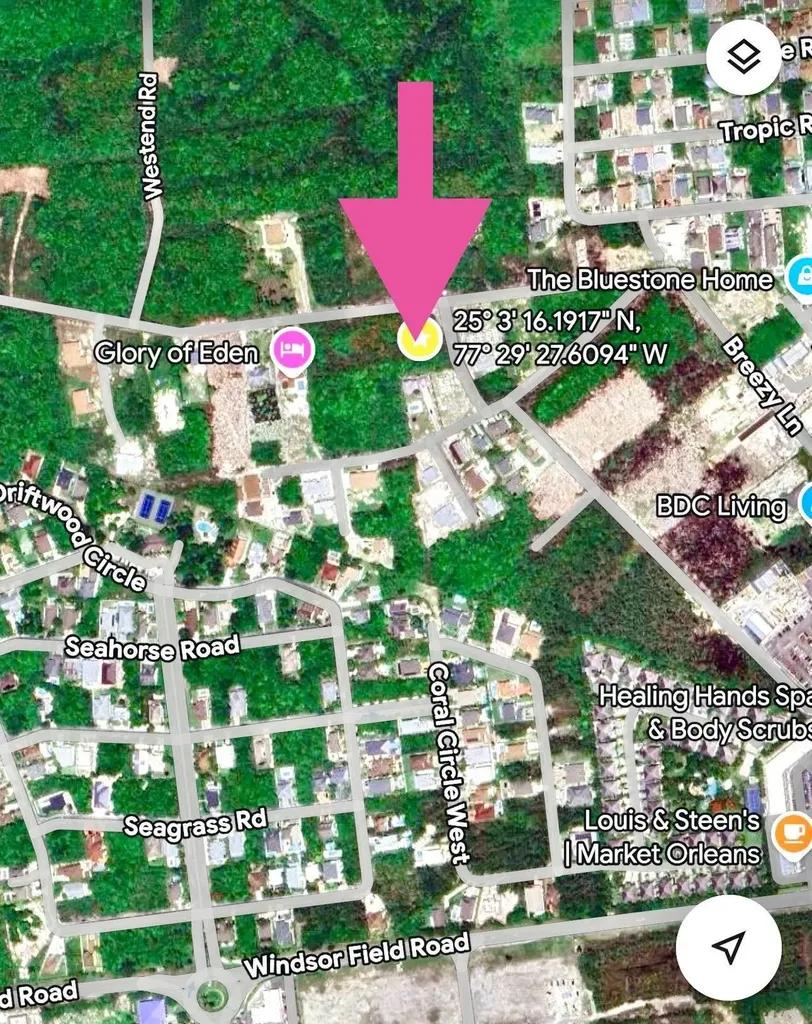Multifamily land lot in Paradise Island — photo 1