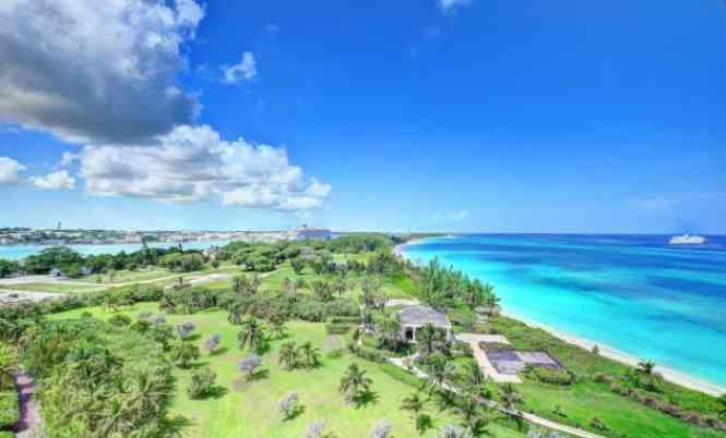 10-919 Atlantis Hotel, BAHAMAS — photo 2