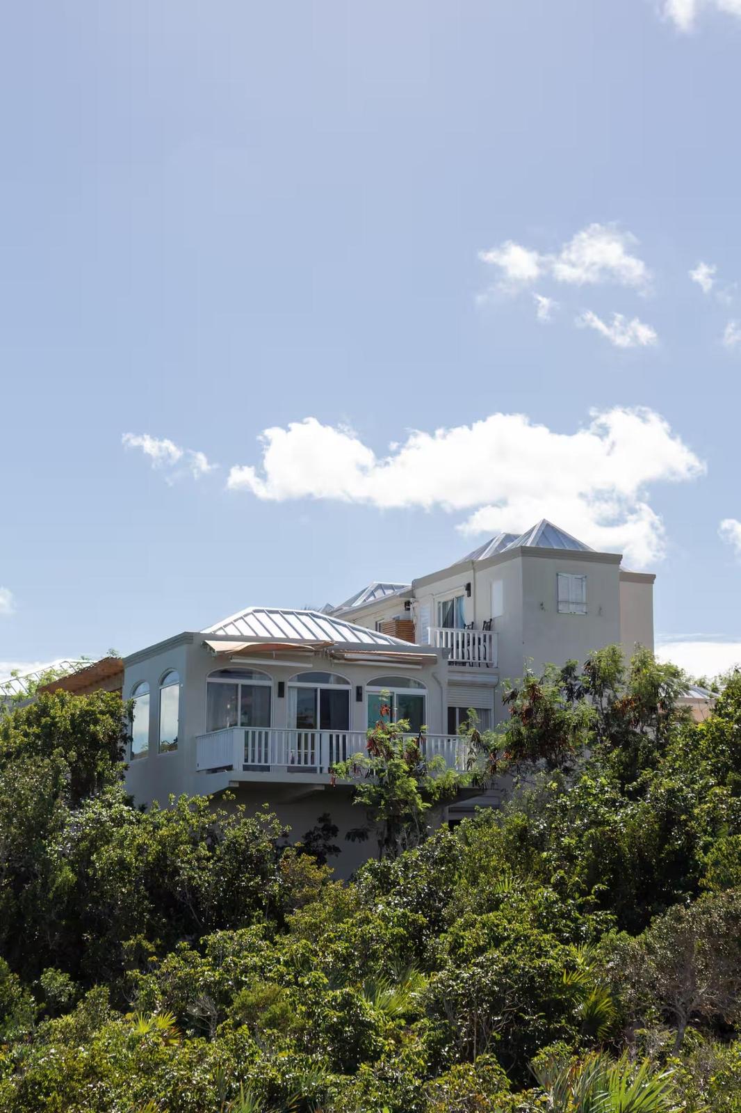 3-bedroom house in Chalk Sound, Turks and Caicos Islands — photo 1