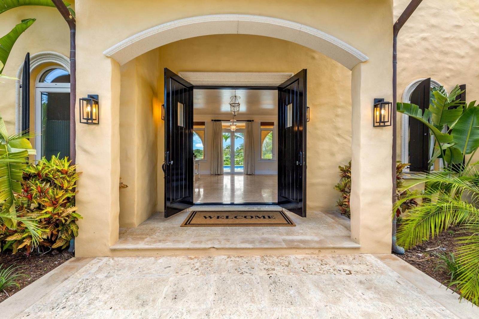 4 bedroom Residence for sale — OLD FORT BAY in Nassau / New Providence, The Bahamas — photo 3