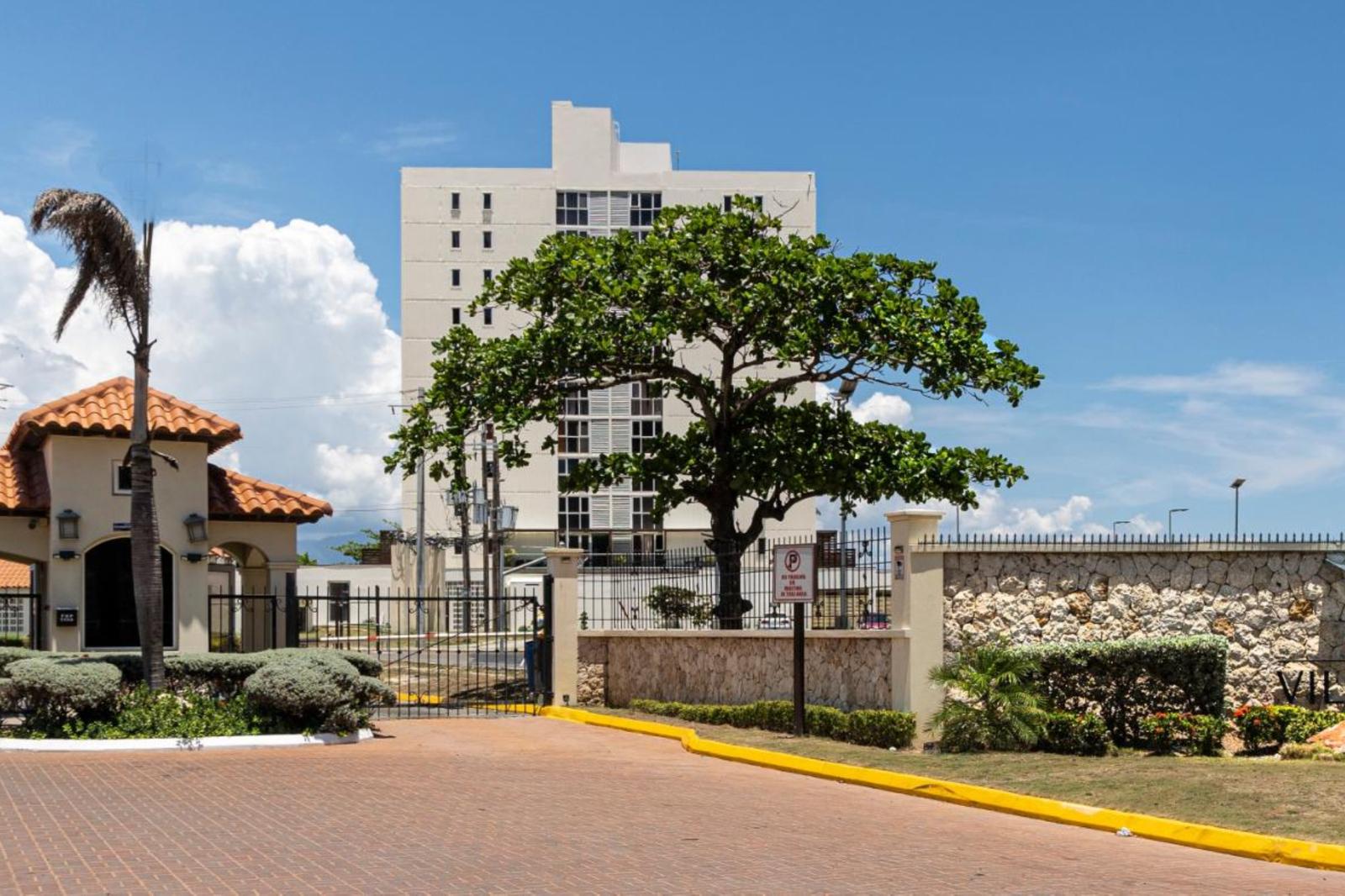 2 Bedroom Apartment for Sale, Bayfront Villas and Apartments, Saint Catherine, Jamaica — photo 1