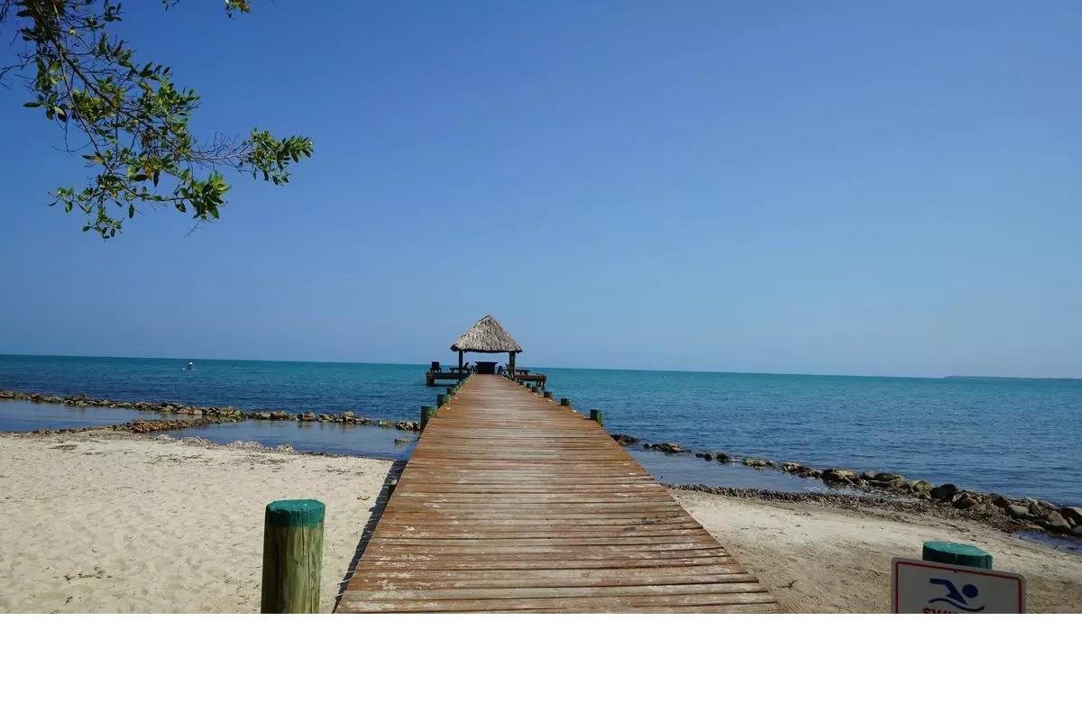 Gorgeous Beachfront Condo in Belize: SOLD — photo 2
