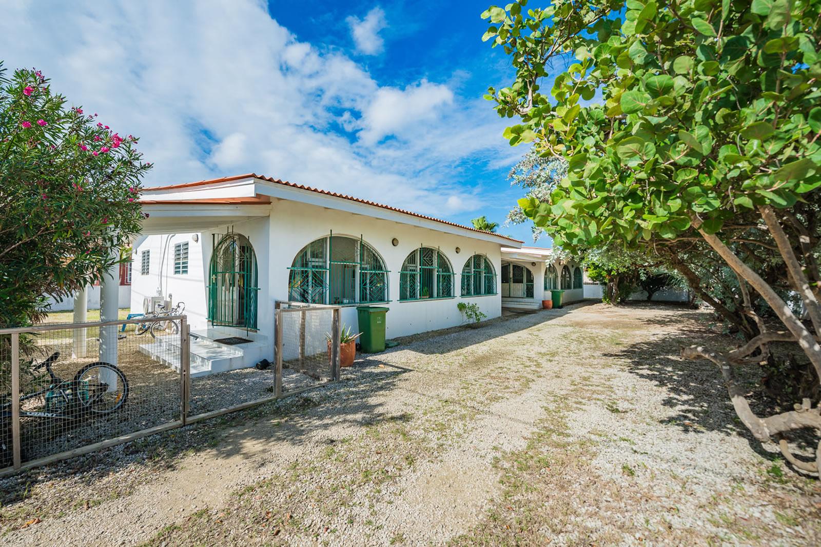 5 Bedroom Home for Sale, Kaya Luna 3, Belnem, Bonaire — photo 4
