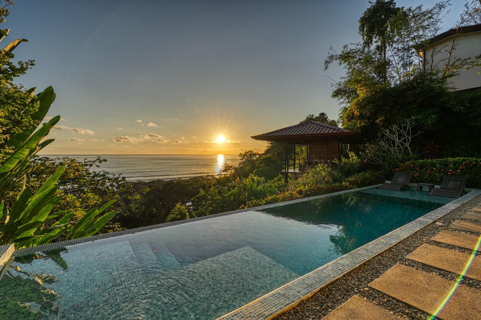 3 Bedroom Home for Sale, Ayacucho, Dominical, Puntarenas, Costa Rica — photo 3